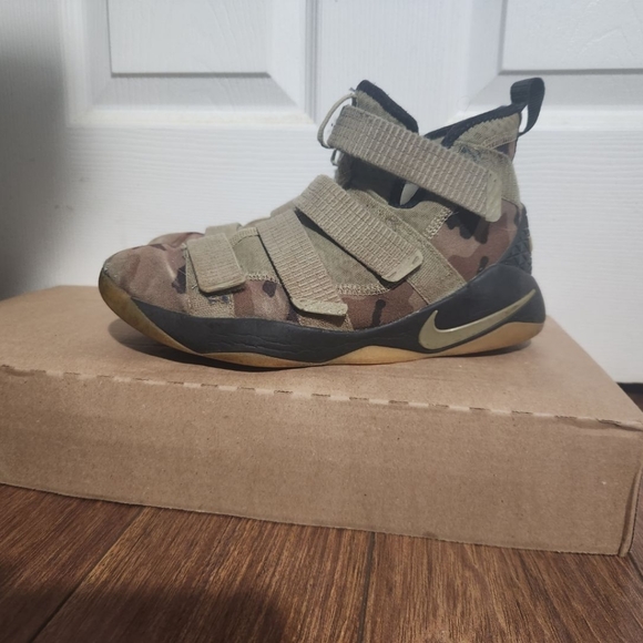 Nike Zoom LeBron Soldier 11 - Picture 5 of 5